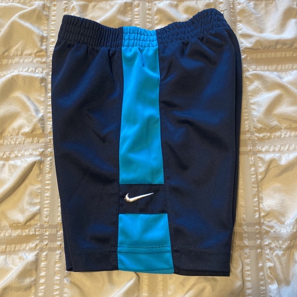 Nike Athletic Shorts & Tee - Picture 5 of 6